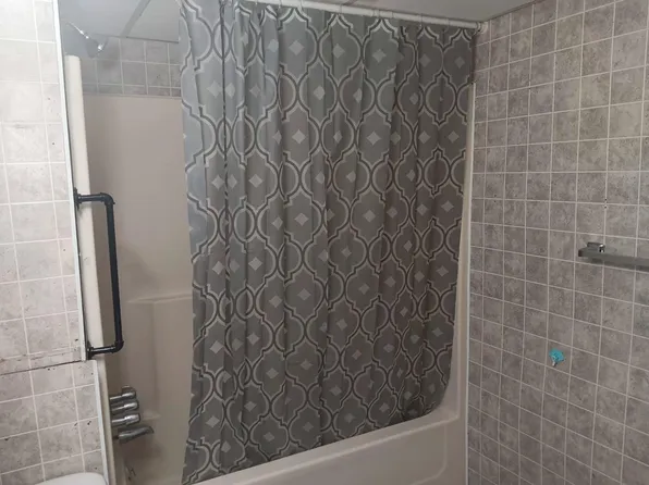 19 S Benton St #A, Cape Girardeau, MO 63703