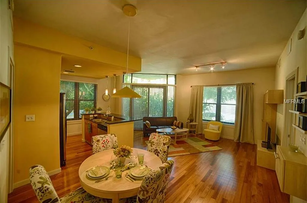 2 bed, 1273 sqft, $3,150 — Photo 1