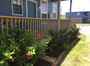 2512 39th St APT 4, Galveston, TX 77550