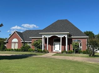 601 Redbud Ln, Gore, OK 74435