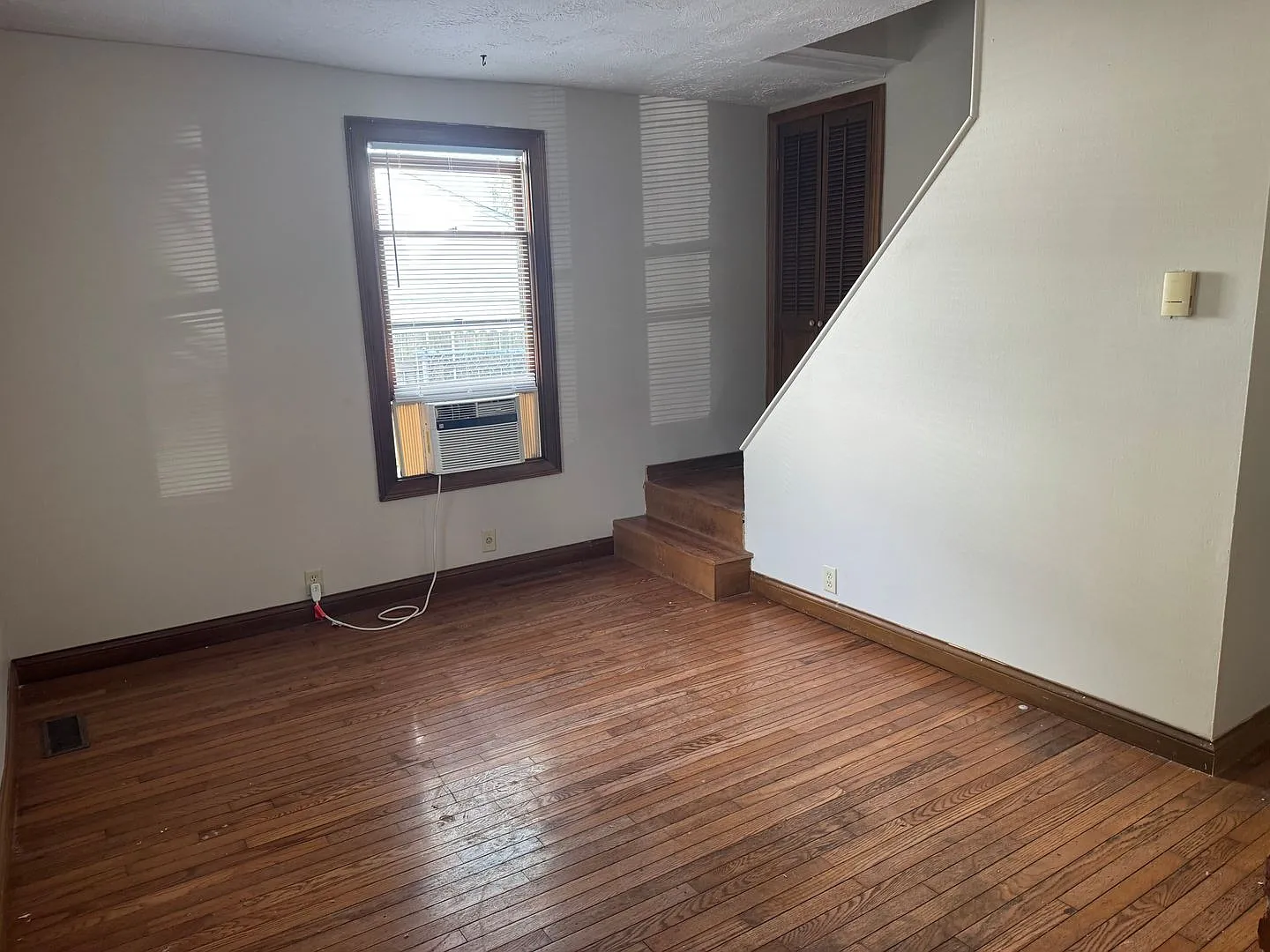 2 Bedroom 1 bath Single Family Home - Lancaster OH — Photo 2