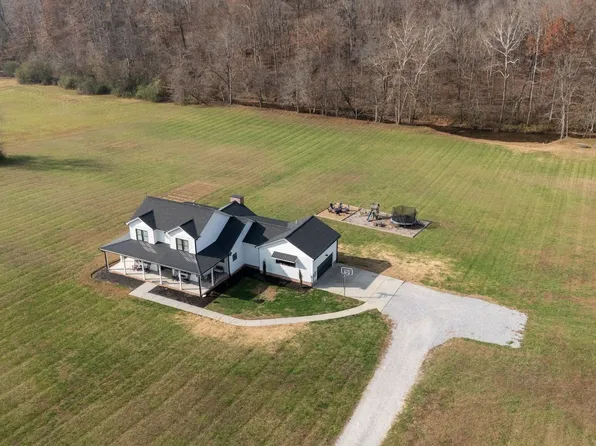 1227 Stayton Rd, Cumberland Furnace, TN 37051