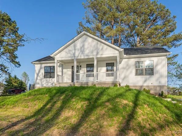 196 Lakeview Cir, Louisa, VA 23093