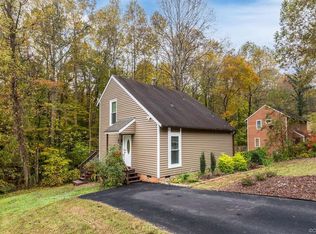10113 Redbridge Rd, North Chesterfield, VA 23236