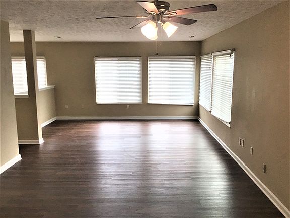 4th image of 1006 Greenob Dr