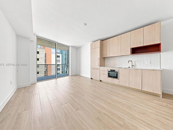 2nd image of 90 NE 32nd St Unit 1013