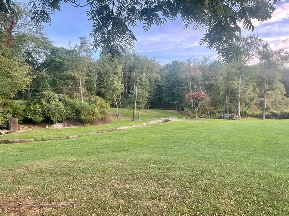 0 Back St, Mount Pleasant, PA 15666