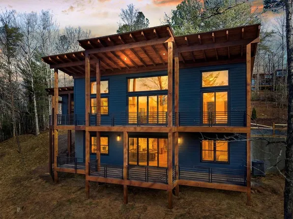 65 Wolf Creek Hts, Mineral Bluff, GA 30559