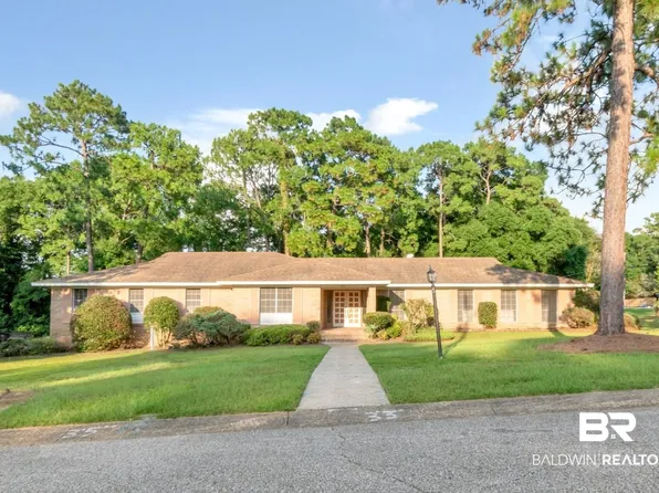 241 Suzanne Cir, Mobile, AL 36608