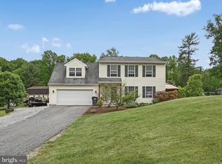 6 Wendy Dr, Pequea, PA 17565