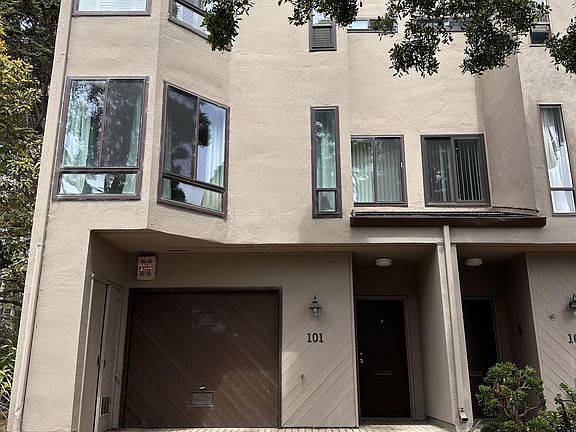 3rd image of 101 S Lake Merced Hls