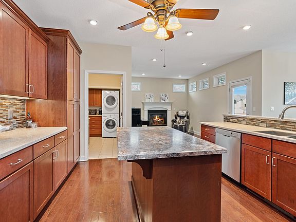 5th image of 3310 Weston Dr