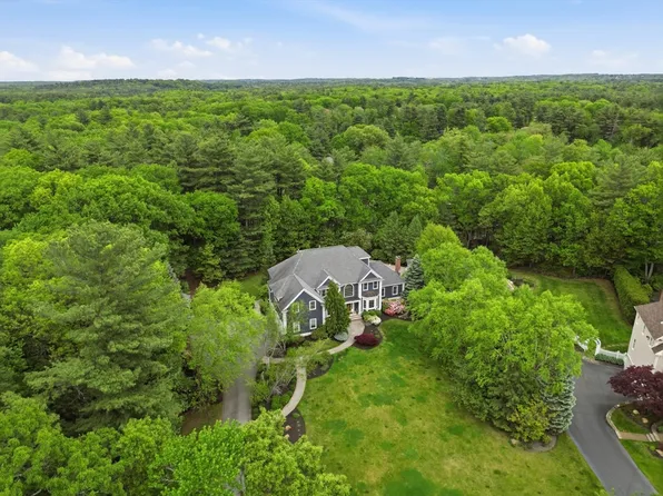 20 Tarbox Ln, North Reading, MA 01864