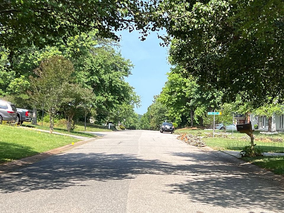 2nd image of 7407 Jacobs Fork Ln