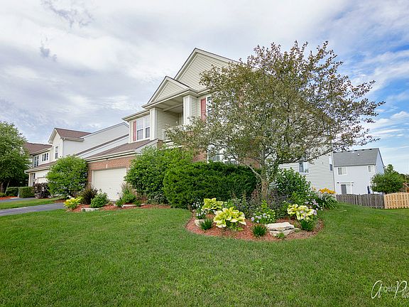 2nd image of 1301 Prescott Dr