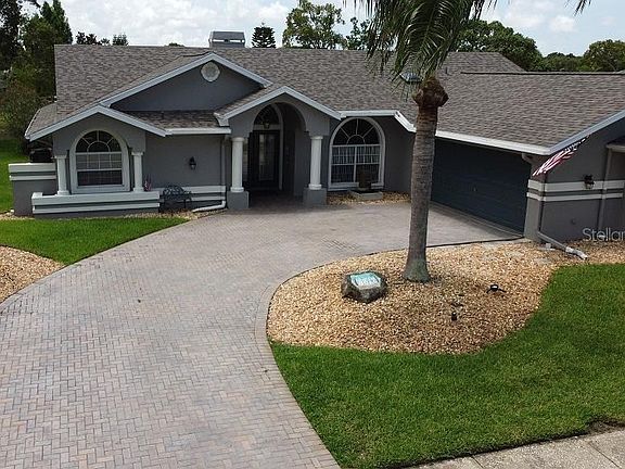 2nd image of 8812 Latham Ln
