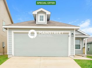 8511 Grosebeak Cv, San Antonio, TX 78245