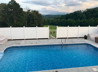 207 Buttercup Fields Rd, Newport, TN 37821