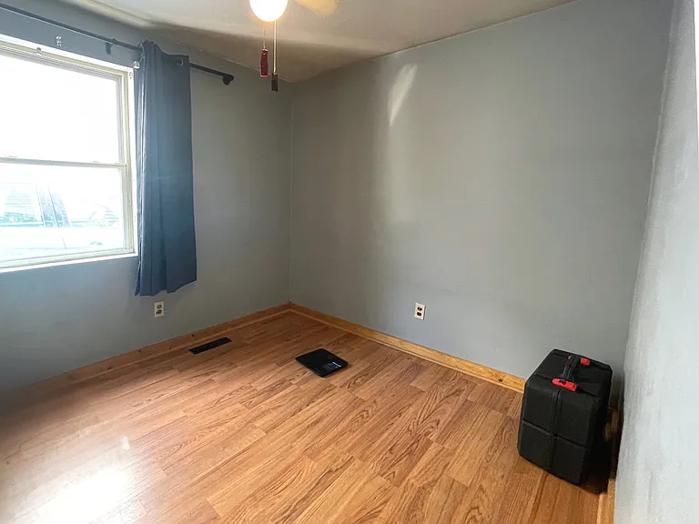 310 Johnson St — Photo 5