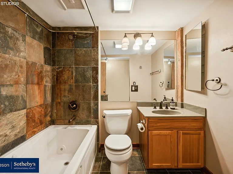 2650 W Belden Ave #38-J — Photo 19