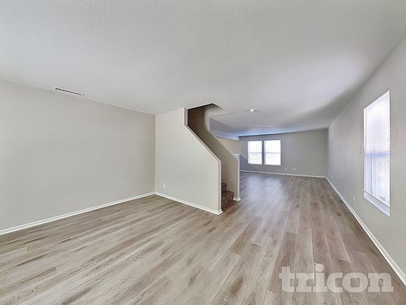 2nd image of 1405 Bluestem Dr