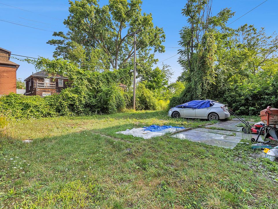 2300 W Buena Vista St, photo 21