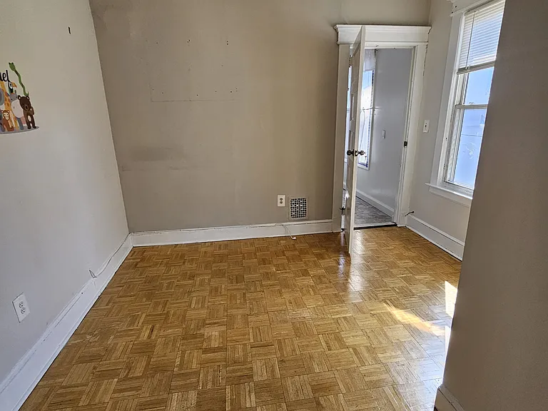 30 Fox St #2B — Photo 5