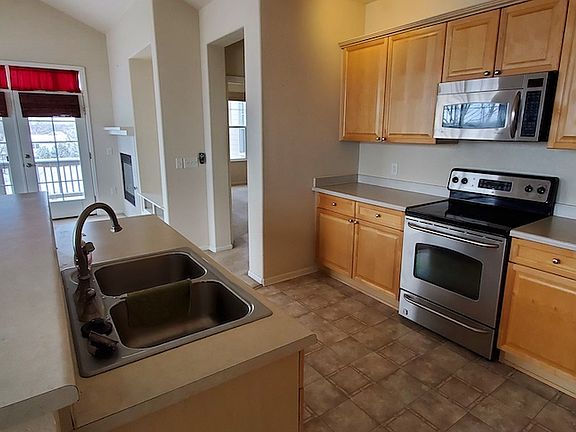 2nd image of 2230 S Vaughn Way #4218632
