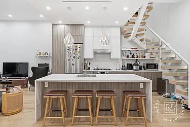 249 East 50th Street, #TH1