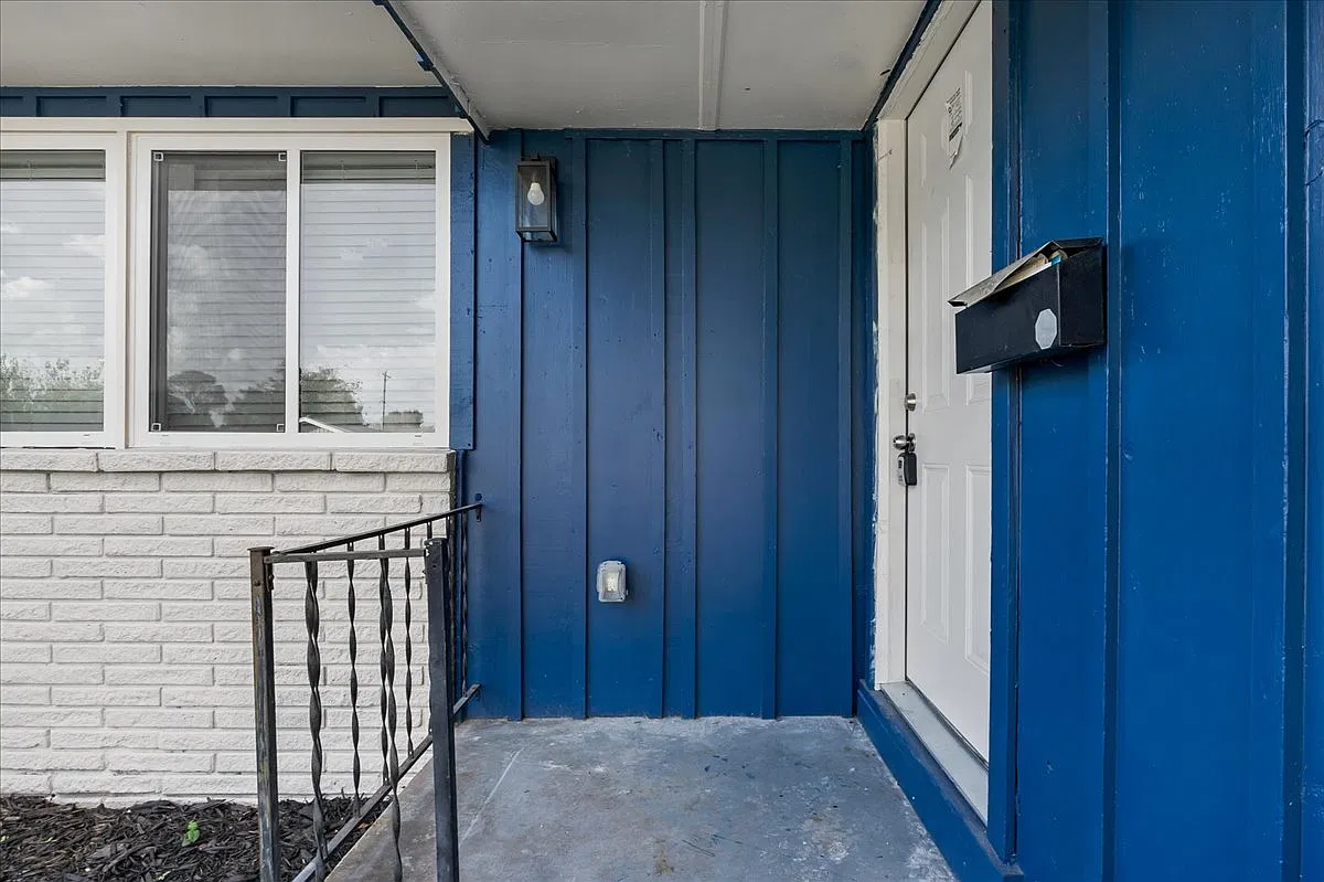 3 bed, 1.0 bath, 920 sqft, $1,395 — Photo 4