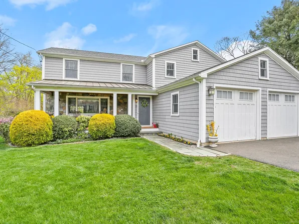 28 Heather Lane, Fairfield, CT 06824