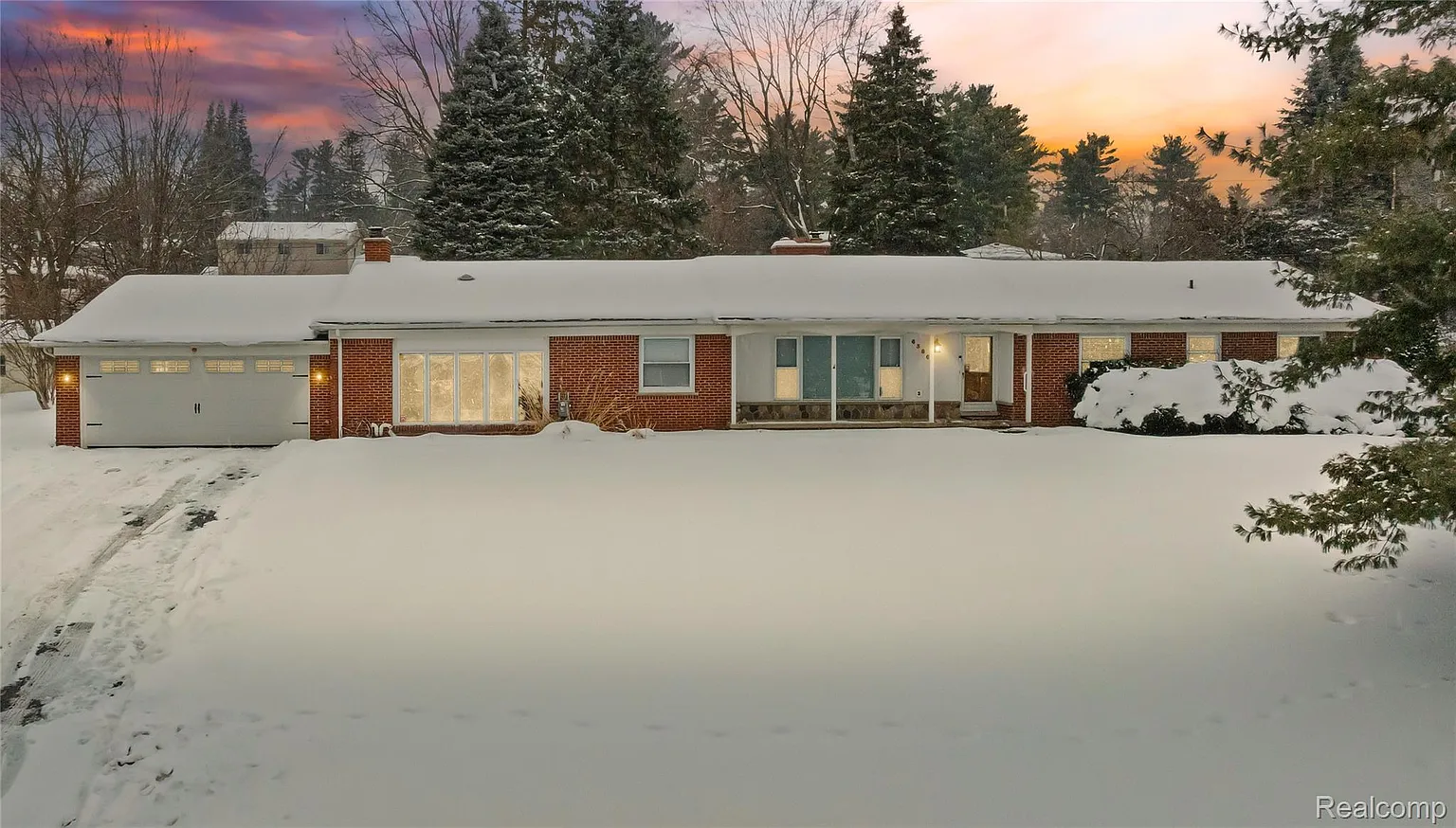6380 Wellesley Ter photo 1