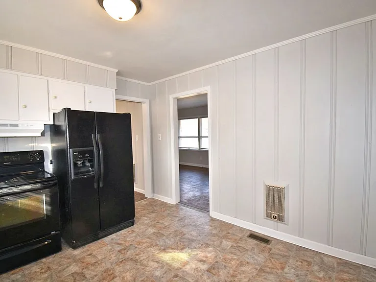 907 Dogwood Dr — Photo 8