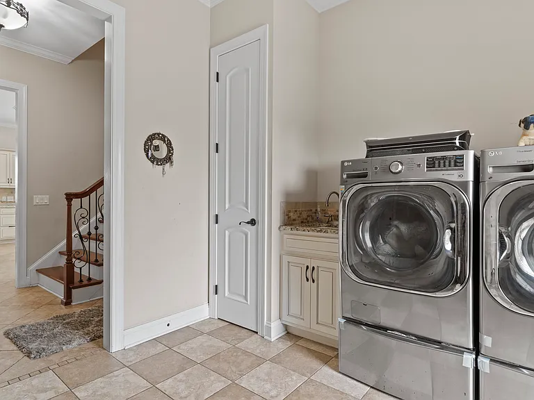 5040 Pellingham Cir — Photo 26