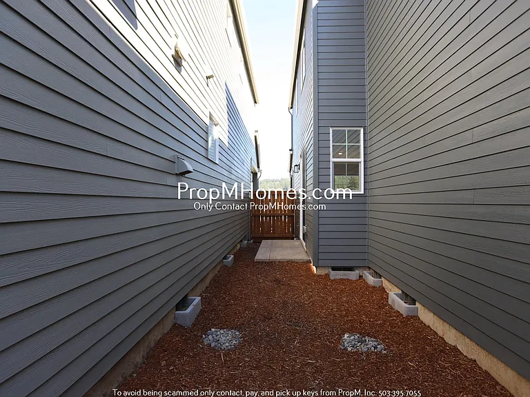 14560 NW Lazarus Ln — Photo 25