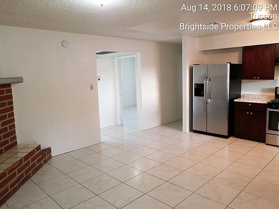 5th image of 223 E Water St #223