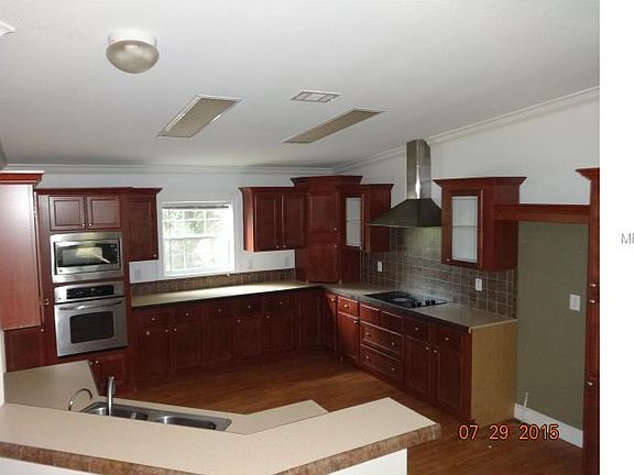4th image of 12103 Edgeknoll Dr