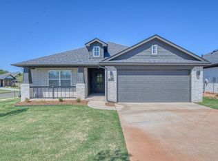 301 Pergola St, Yukon, OK 73099