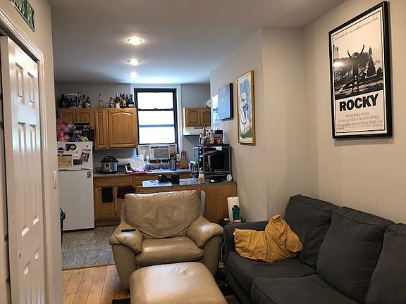 2nd image of 507 Grand St #1