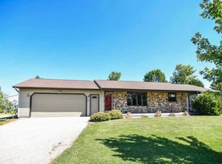 4747 Finger Rd, Green Bay, WI 54311