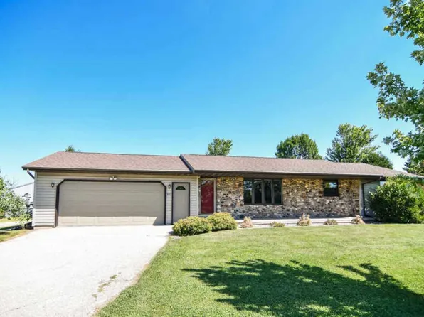 4747 Finger Rd, Green Bay, WI 54311