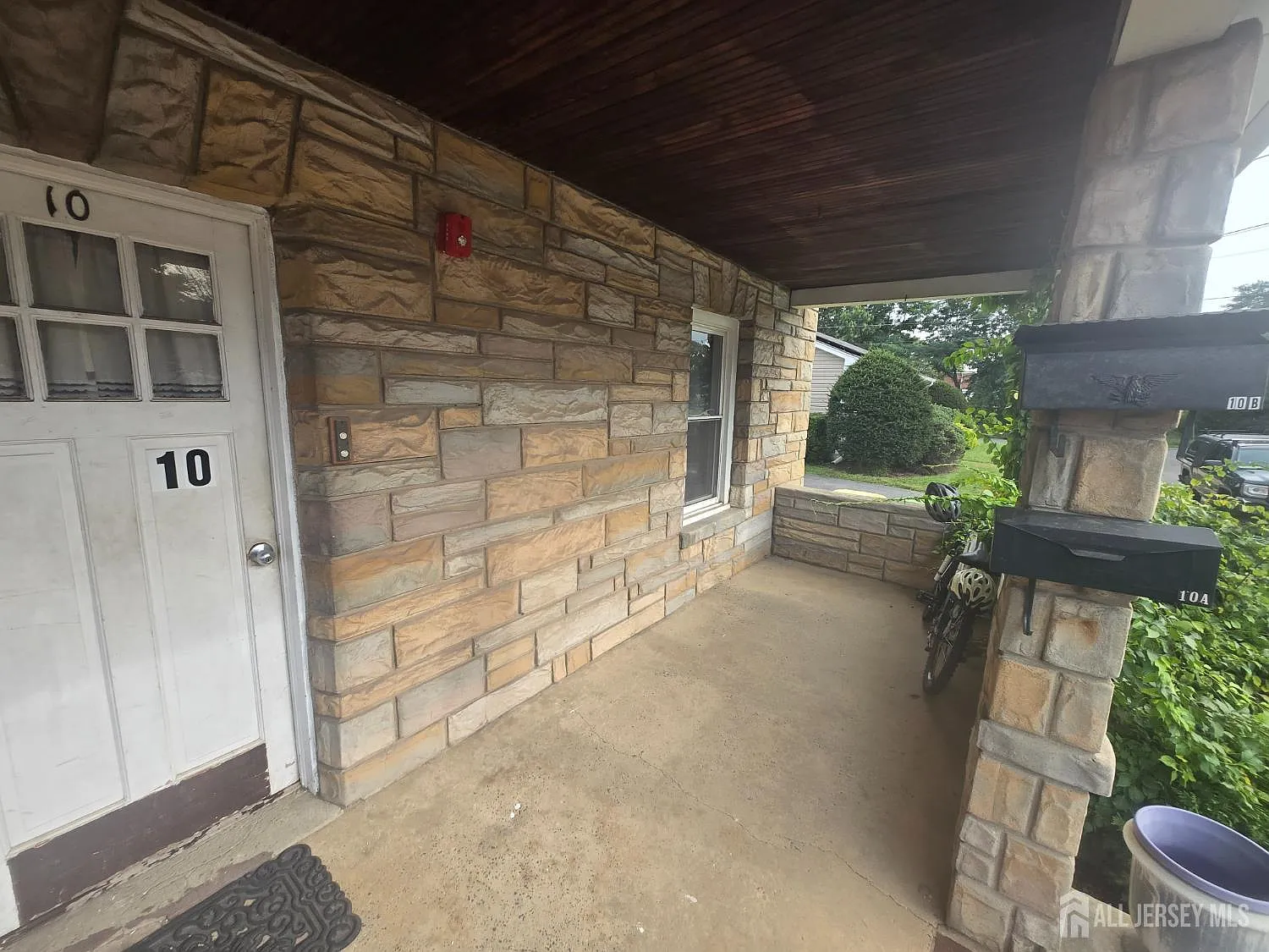 1 bed, 1.0 bath, 450 sqft, $1,800 — Photo 4
