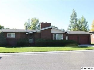 518 Dinwoody Cir, Riverton, WY 82501