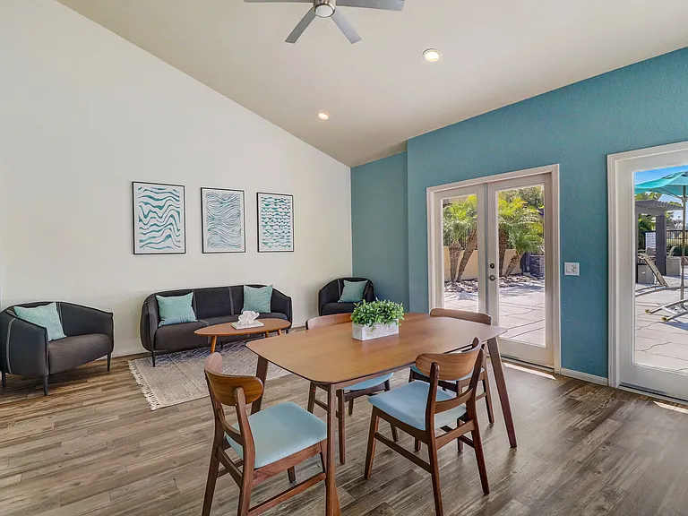 Woodbridge Apartments — Photo 18
