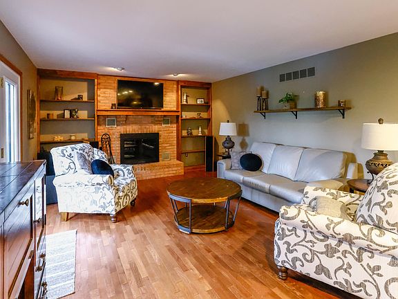 2nd image of 2088 Morningside Dr