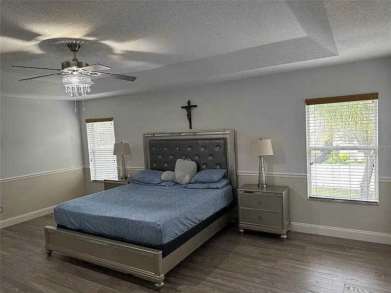 10018 Chorlton Cir — Photo 26