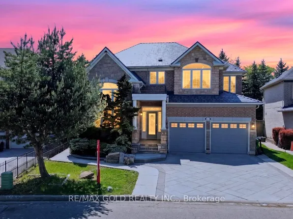 61 Whitwell Dr, Brampton, ON L6P 1E5