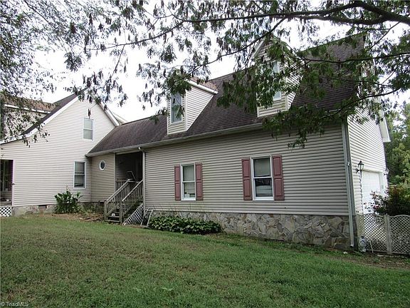 3rd image of 4600 McConnell Rd