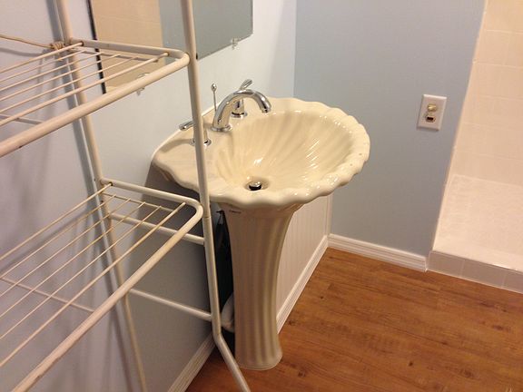 5th image of 2860 Plumosa Ln