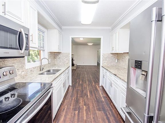 4th image of 125 Linda Dr